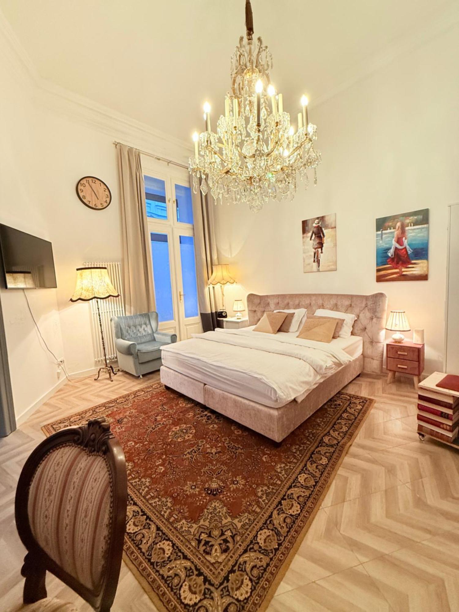 Classical Apartment Schoennbrunn Wina Bagian luar foto